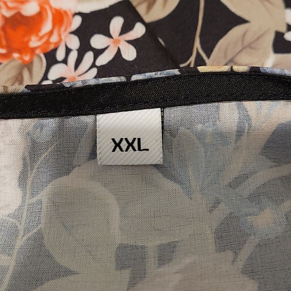 Beautiful floral design tunic top - Picture 5 of 5